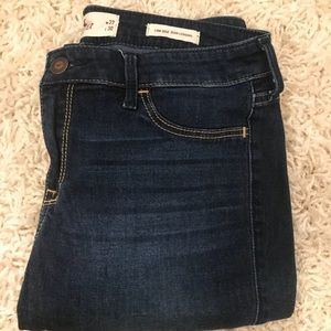 Hollister Low Rise Jegging Size 5L